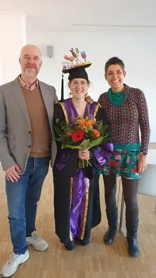 Dr. Caroline Dabard mit Prof. Carsten Mann und Prof. Berta Martín-López